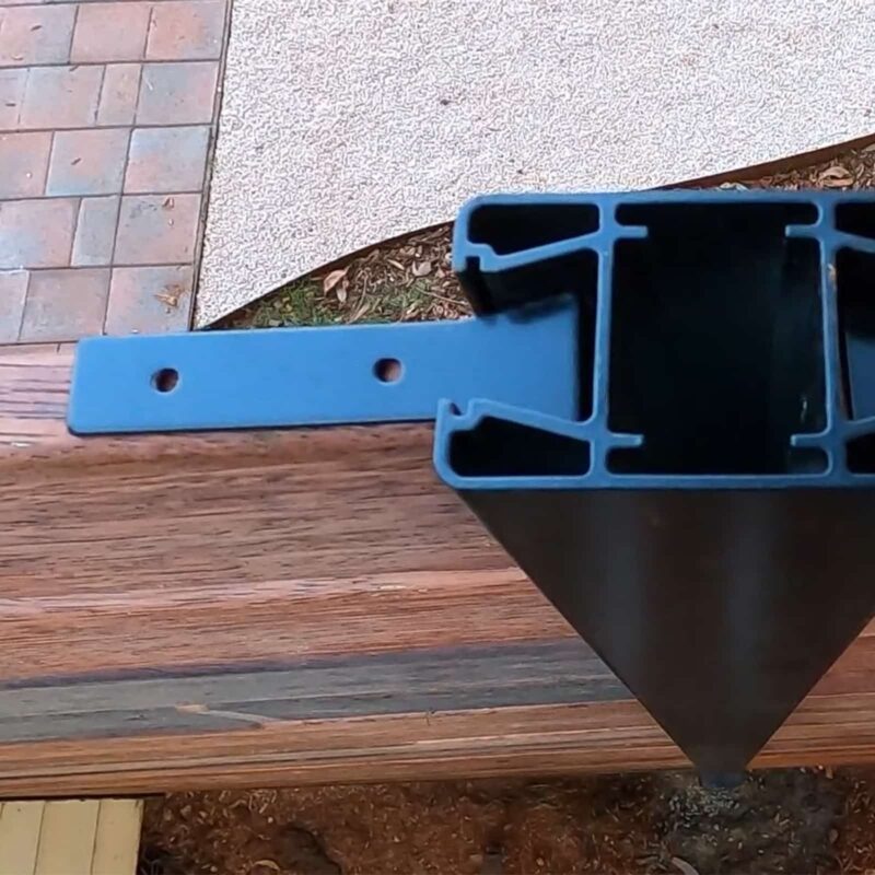16865 Screen Up Post Bracket