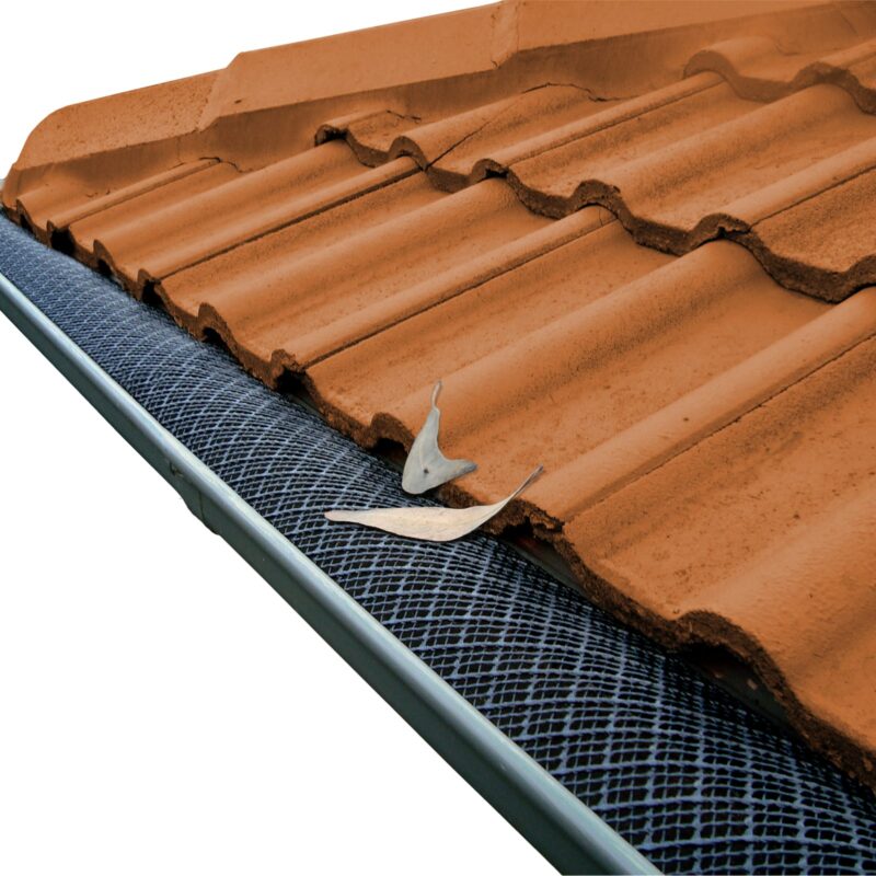 20007 Staymesh Ultra Strip In Gutter With Roof