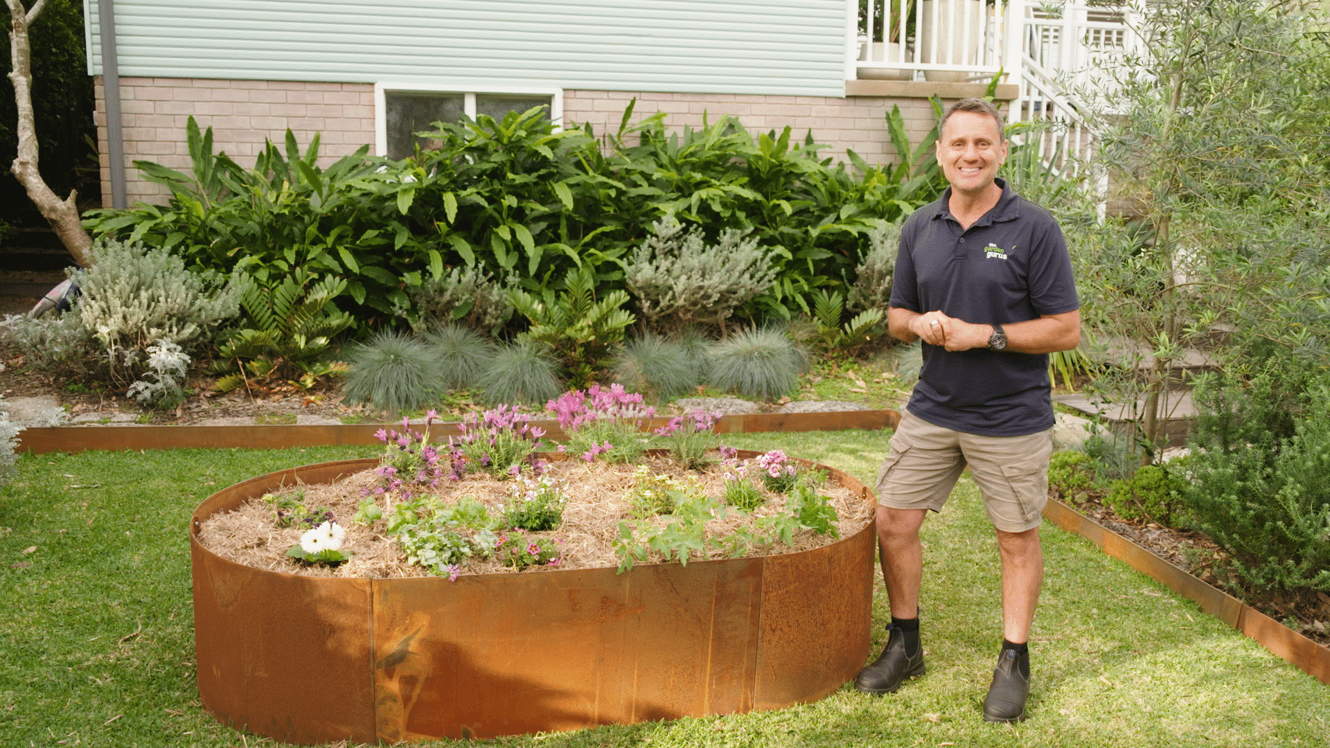 Garden Gurus jack Rustic garden_Simon